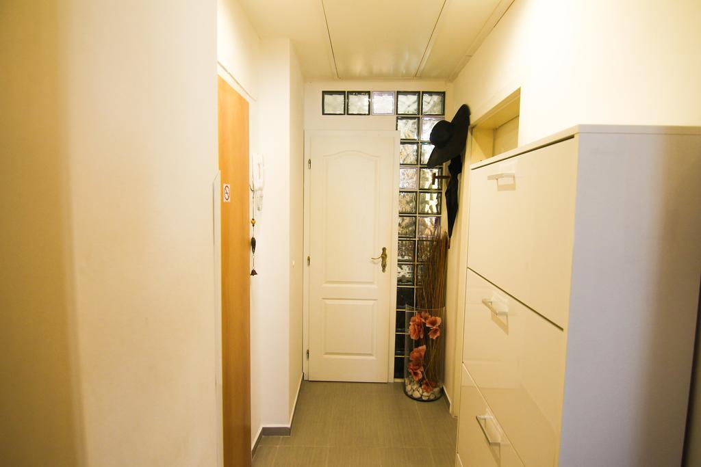 Central Cozy Apartment براغ المظهر الخارجي الصورة